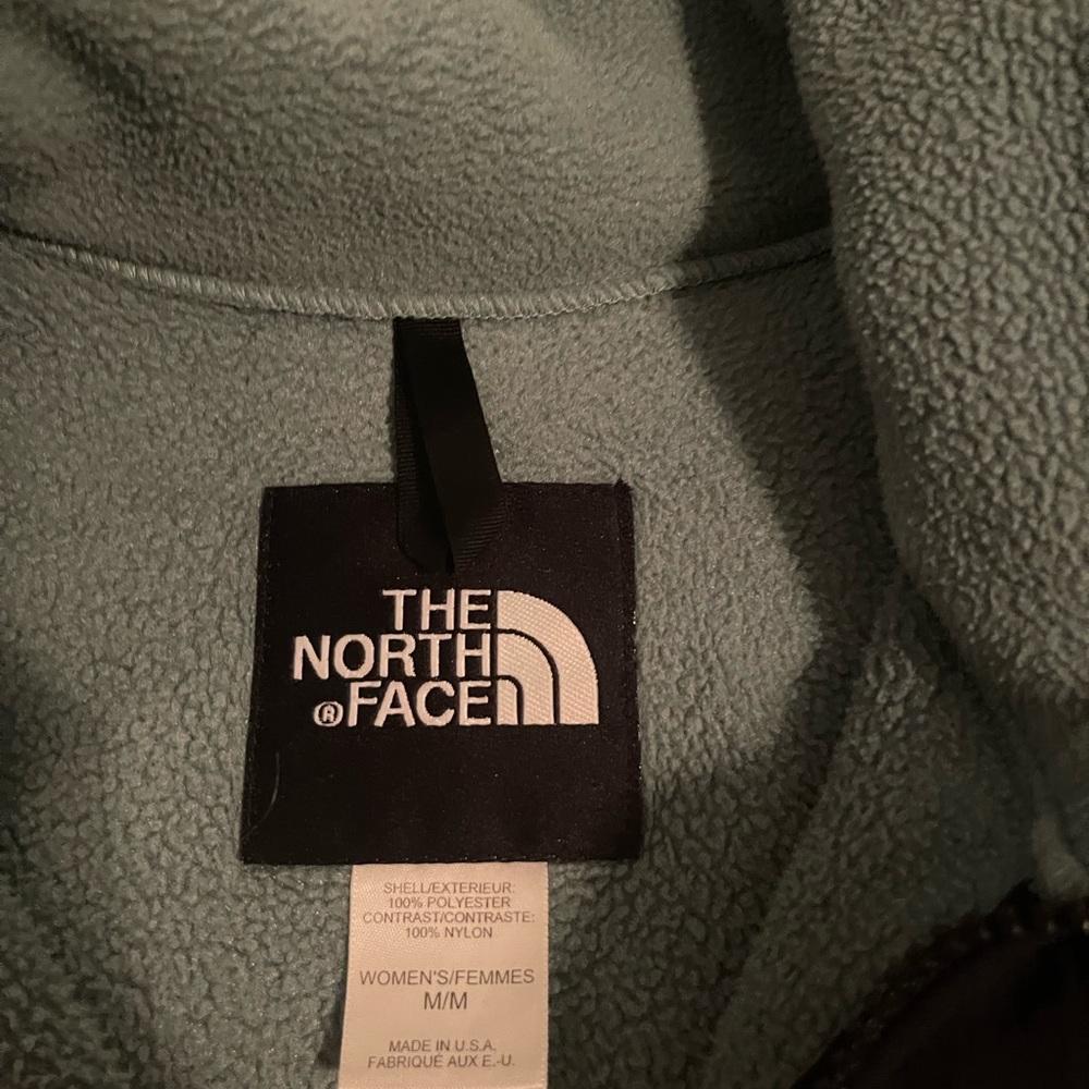 North face jacket - Picture 2 of 3